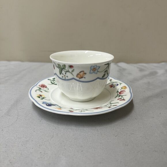 VILLEROY AND BOCH MARIPOSA BONE CHINA CUP AND SAUCER - GERMANY FS Bnfts Charity - Picture 4 of 11